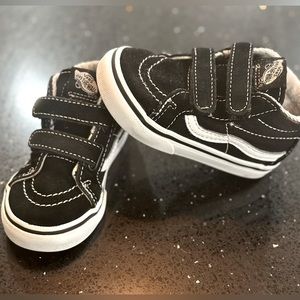 VANS 6.5 T high top Velcro shoes
